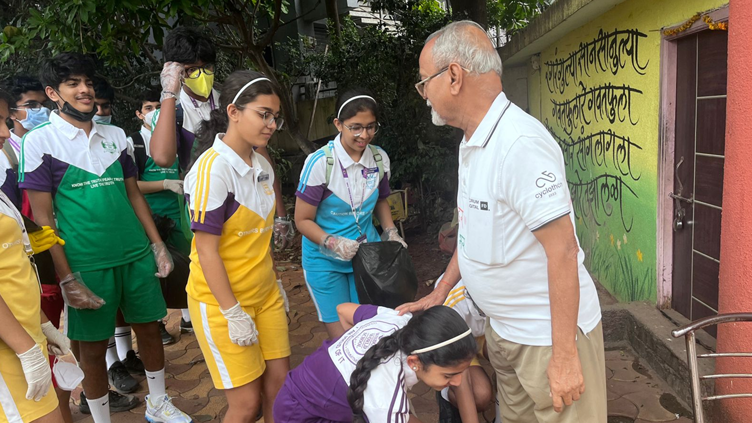 CLEANLINESS DRIVE AT SAVITRI PHULE GARDEN